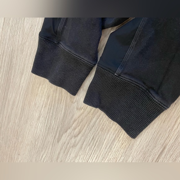 LULULEMON Mens Black Zip Up Jacket with Nylon Hood. Size M - Picture 7 of 11